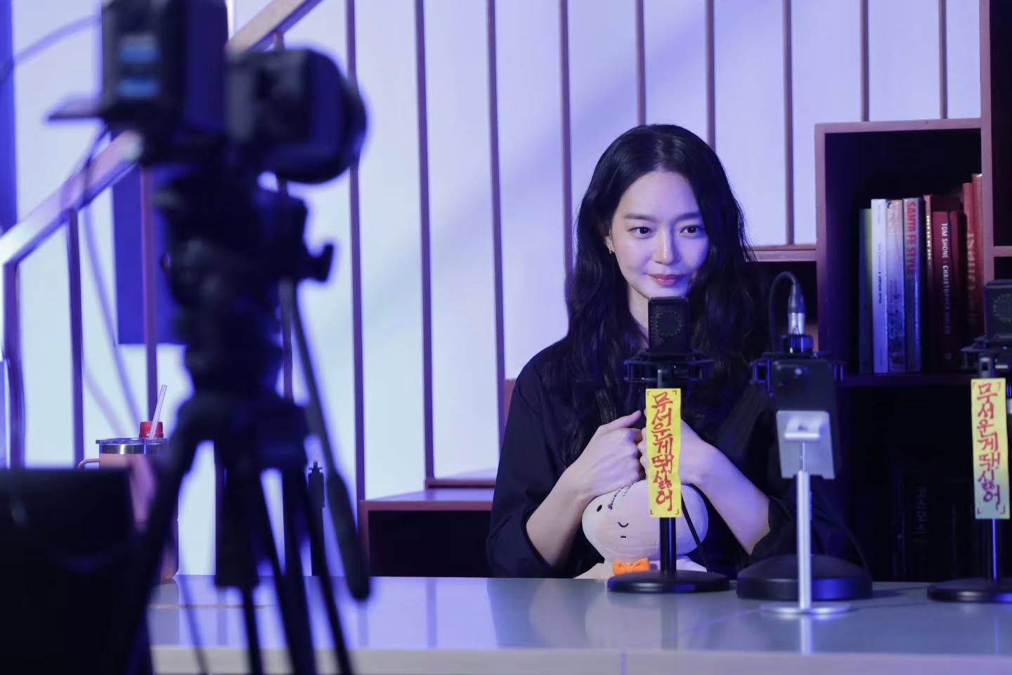 [잡담] 신민아) 신민아 소속사 인스타 올린 사진 | 인스티즈