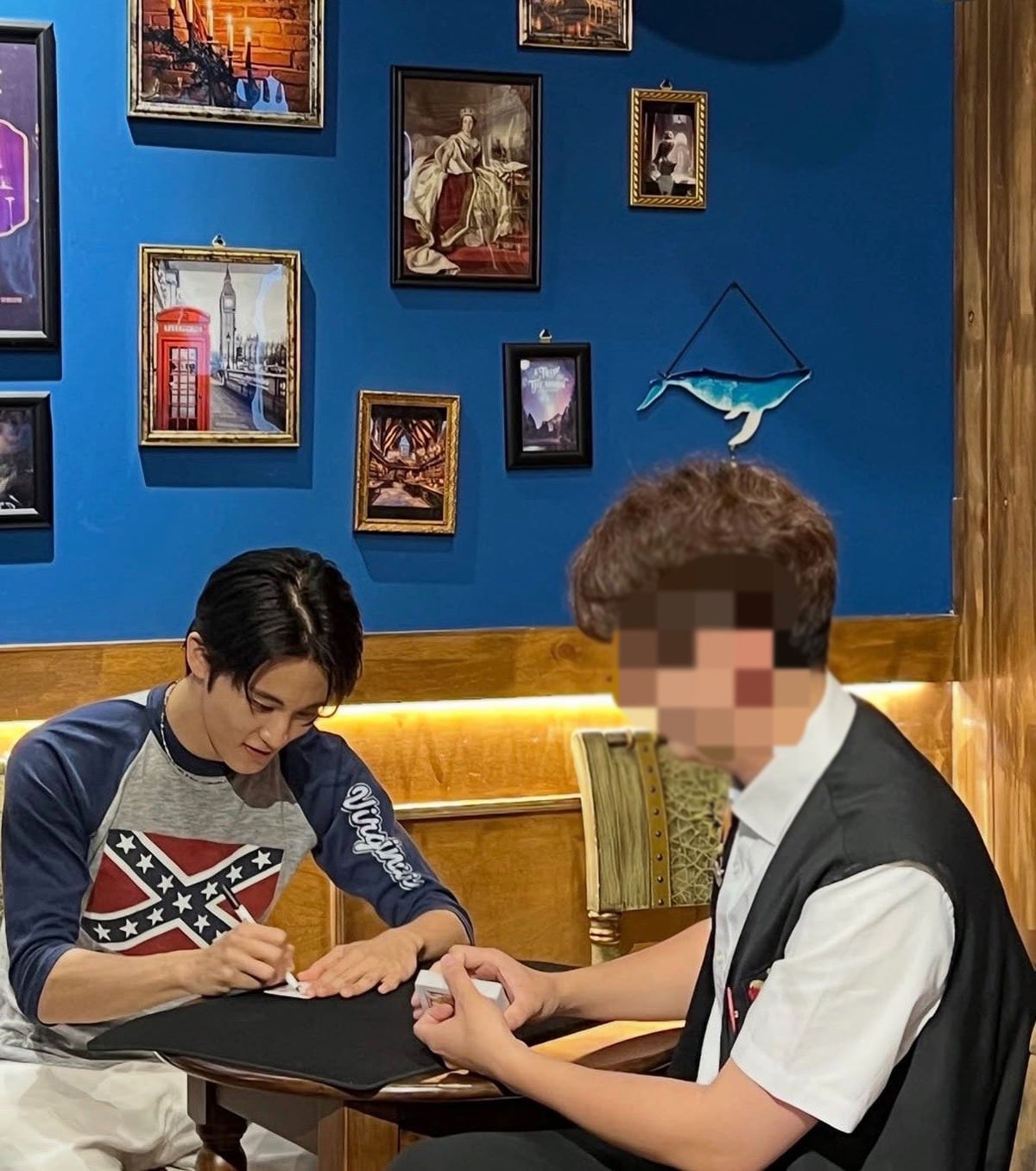 [정보/소식] 남부연합기 문양 티셔츠 입고 논란되자 사과문 올린 가수 마크 | 인스티즈