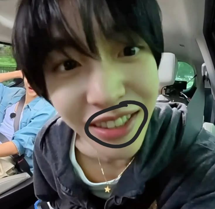 [잡담] 원빈이 넘 귀엽게 생김 | 인스티즈