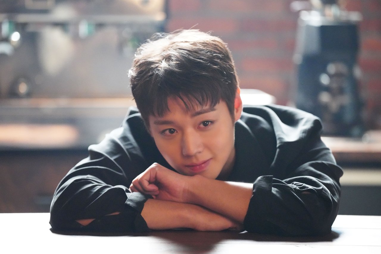 [잡담] 박지훈 커피 광고 곧 뜬대서 지금 하고 있는 것들 정리해봤슨 | 인스티즈