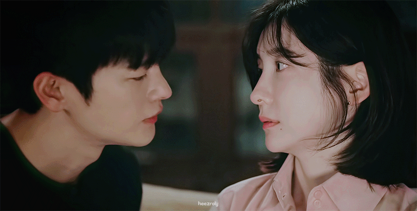 [잡담] 내일도출근) 2화만에 키스씬을 보게 될줄은 몰랐는데 | 인스티즈
