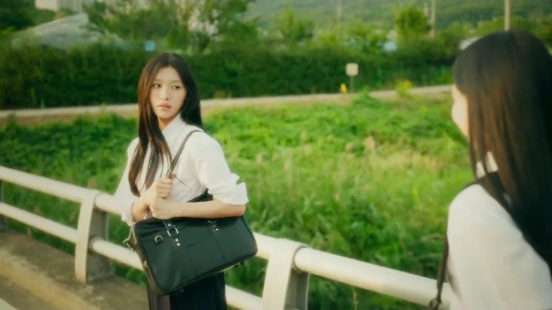 [잡담] 만찬가 뮤비 원이 미나미 이쁘다 | 인스티즈