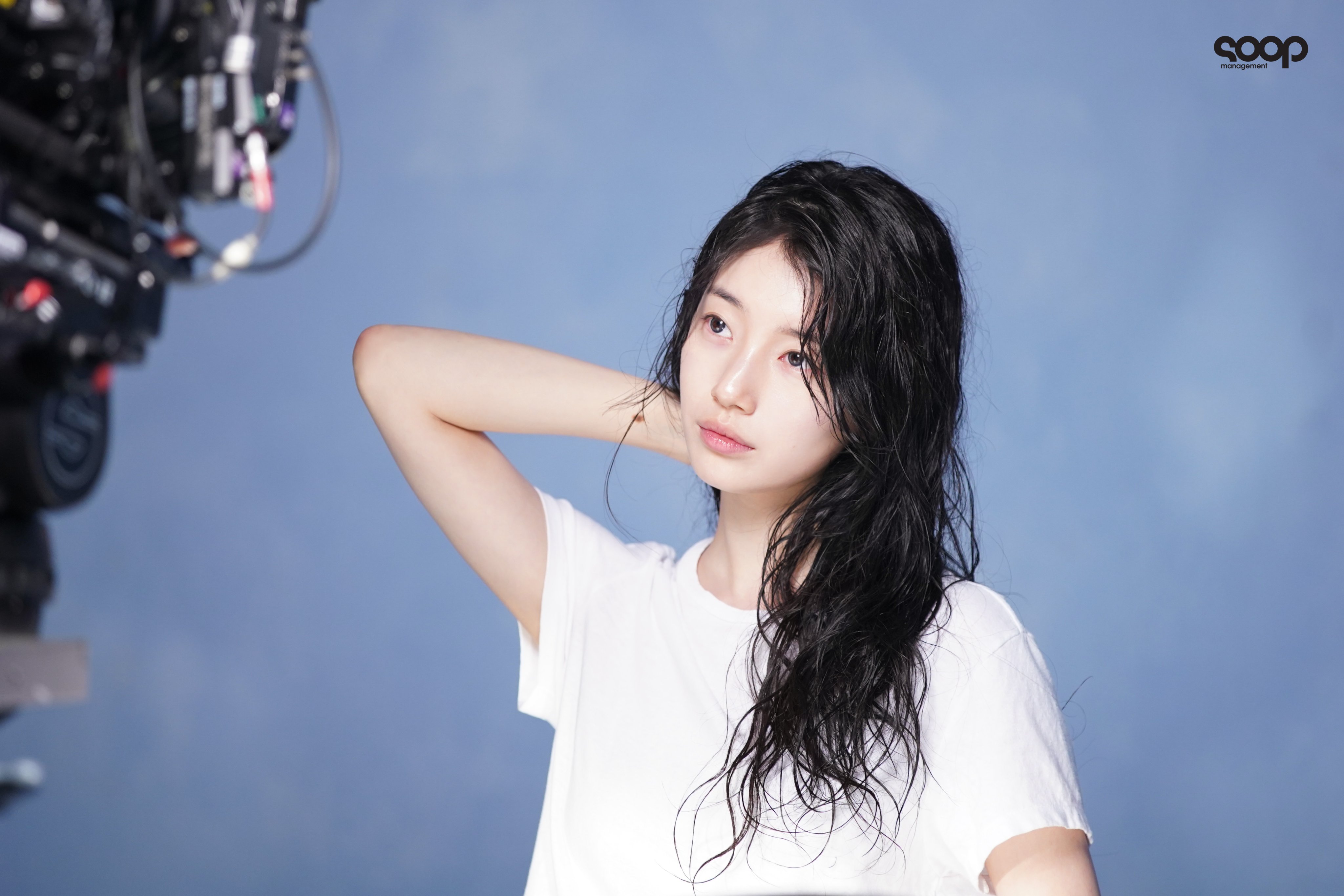 [잡담] 수지) 260624 수지 소속사 트위터 올린 아누아 비하인드 사진들 | 인스티즈