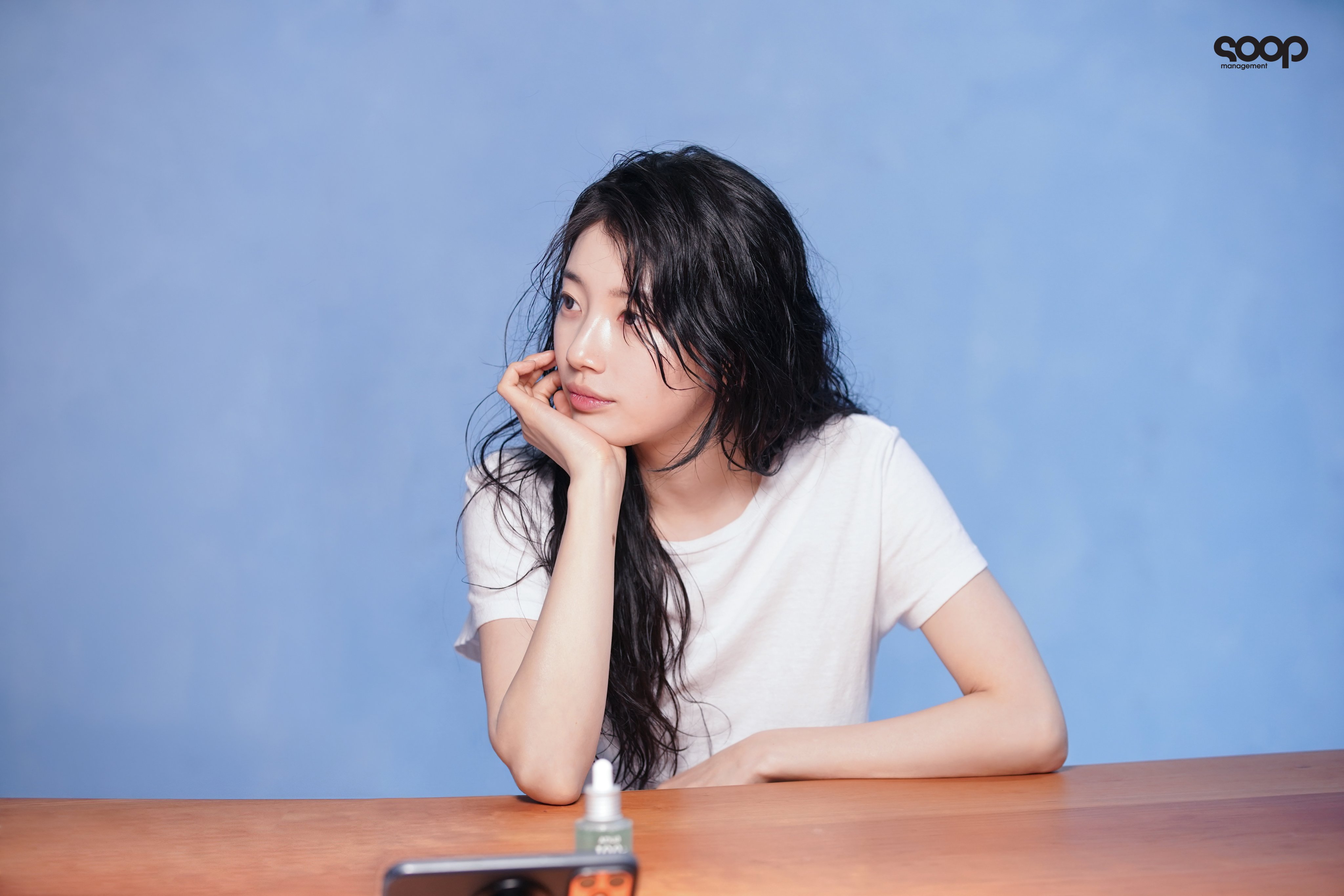 [잡담] 수지) 260624 수지 소속사 트위터 올린 아누아 비하인드 사진들 | 인스티즈