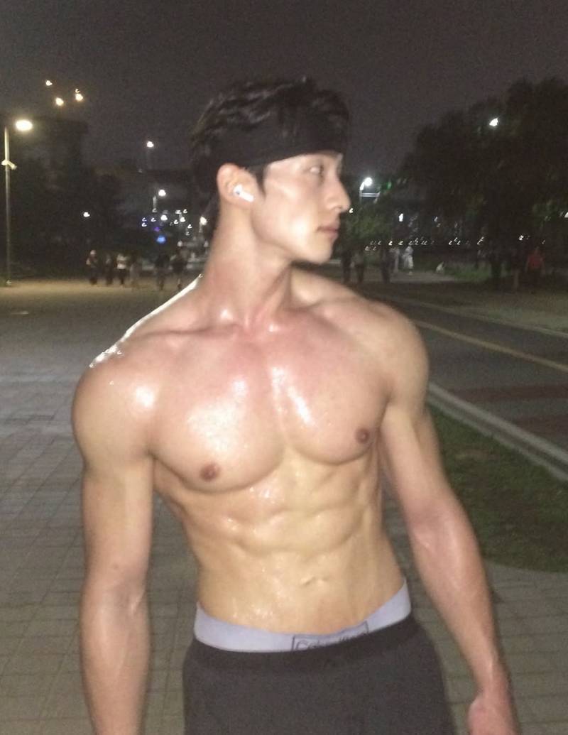 요즘 남남커플 인플루언서 썸네일 (비게퍼)..JPG | 인스티즈