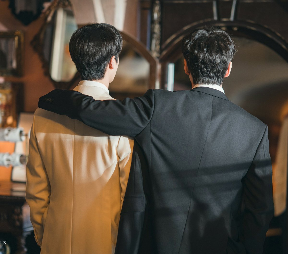 [잡담] 포핸즈 오늘 뜬 스틸 저번 라인업 영상 때 나온 부분이네 | 인스티즈