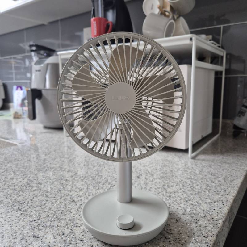 [잡담] 탁상용 선풍기산거 오늘 왔는데 너무귀엽다 미친 | 인스티즈