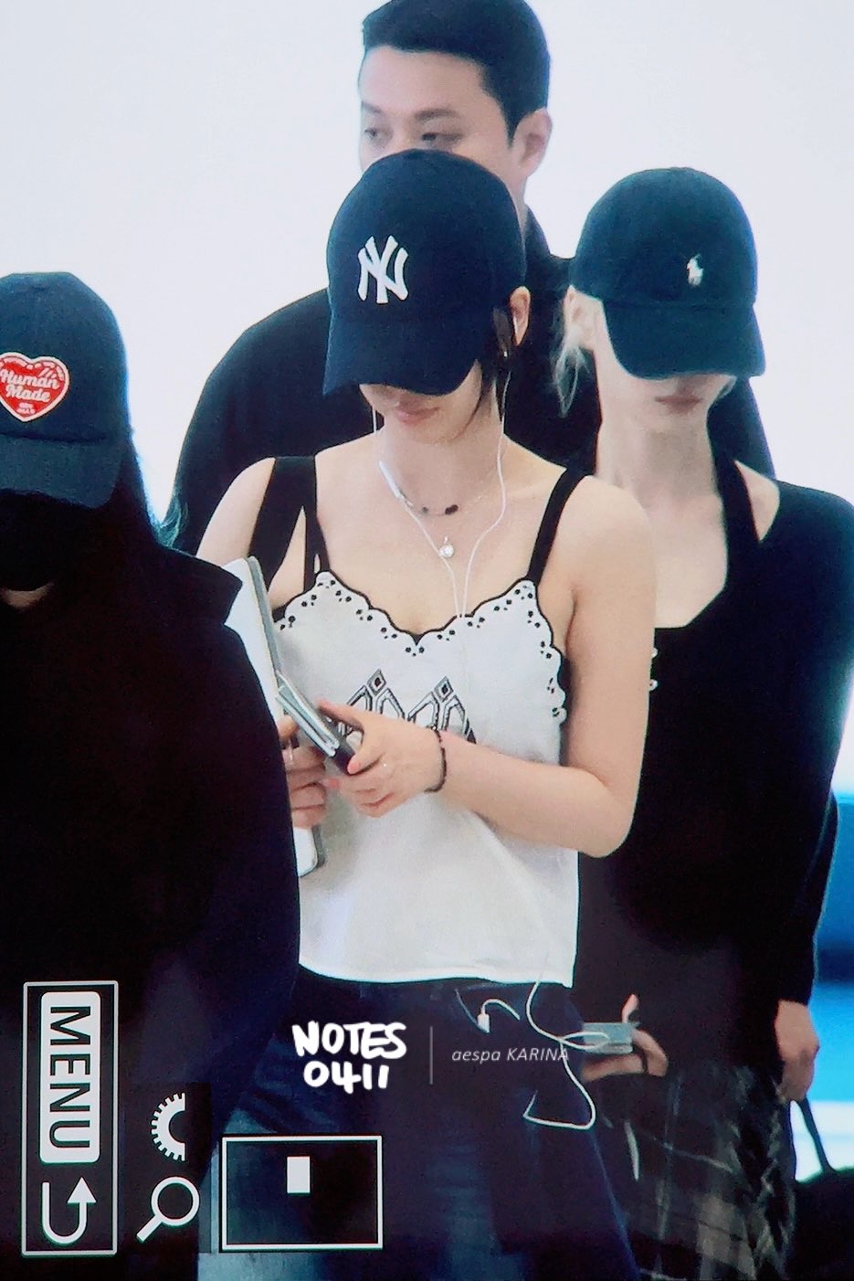 [잡담] 오늘자 일본 출국한 카리나 윈터 | 인스티즈