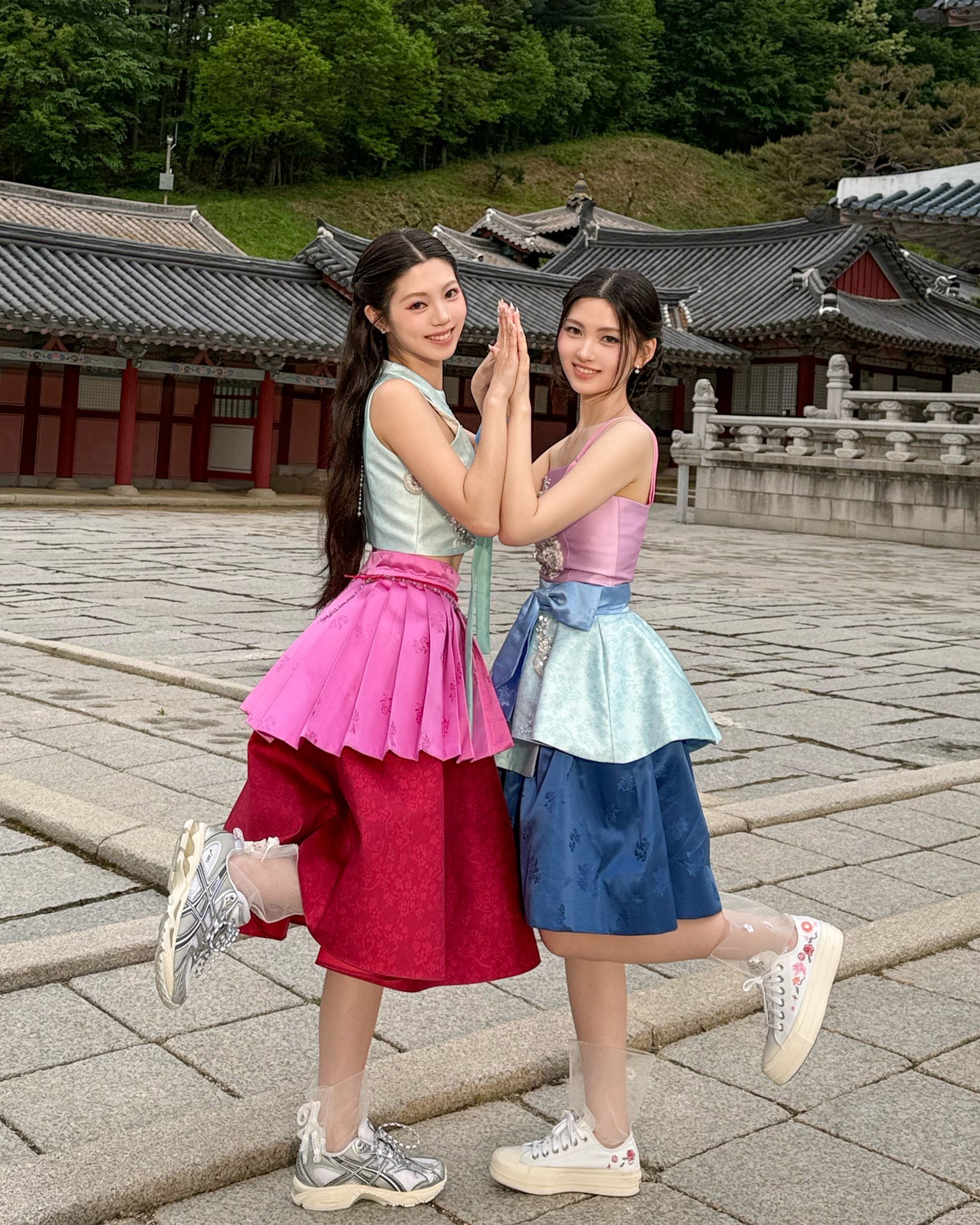 [잡담] 도드리 한복풍 의상 넘 예쁘다 | 인스티즈