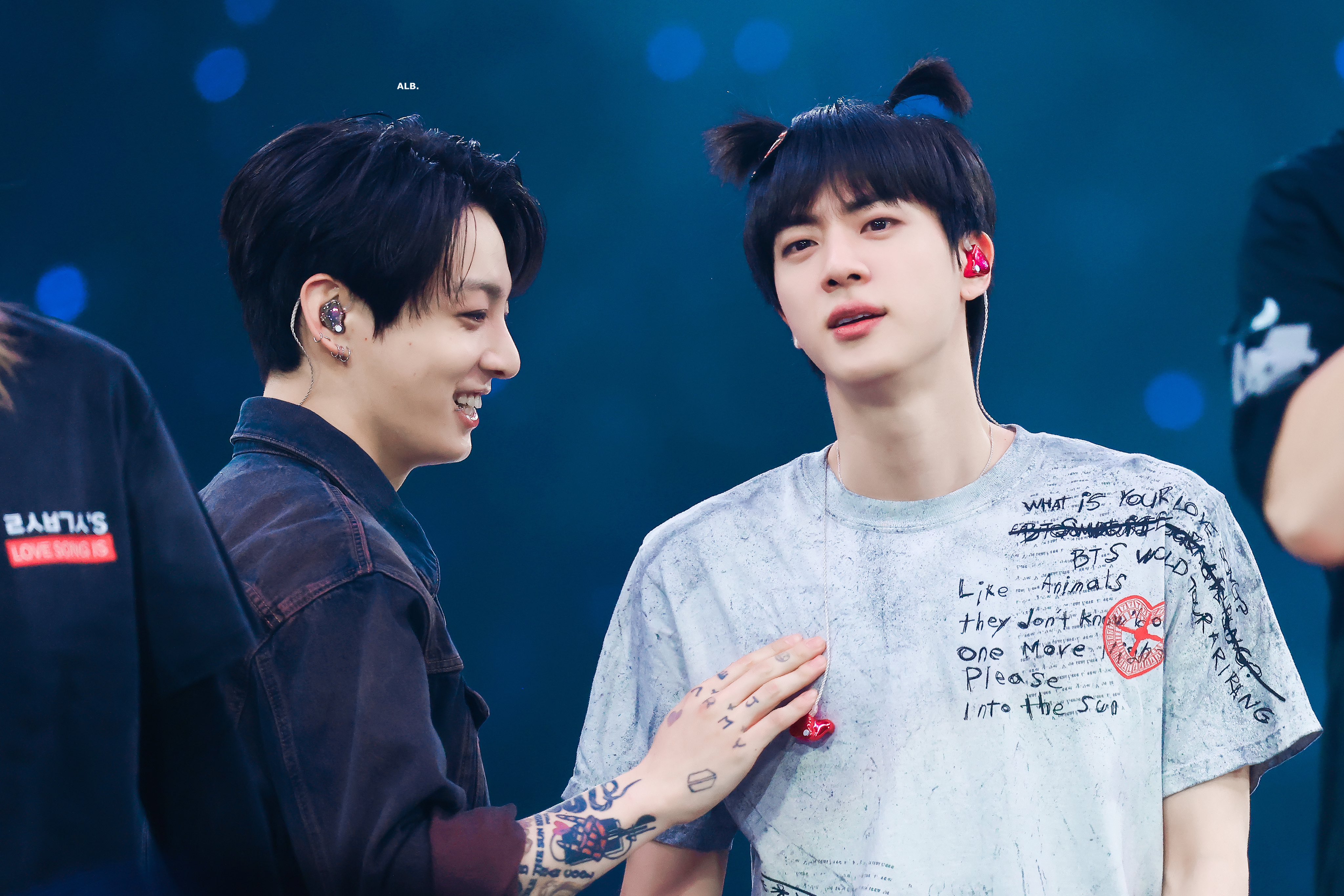 [잡담] 방탄 진 정국 왜 자기들끼리만 재밌게 노는거야 | 인스티즈