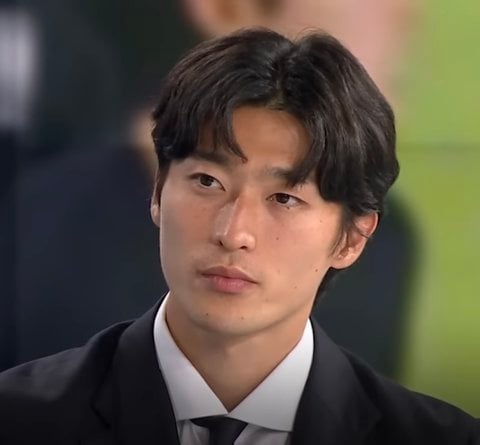 [잡담] 조규성은 뭔가 방송국 카메라에서 더 잘생긴듯 | 인스티즈