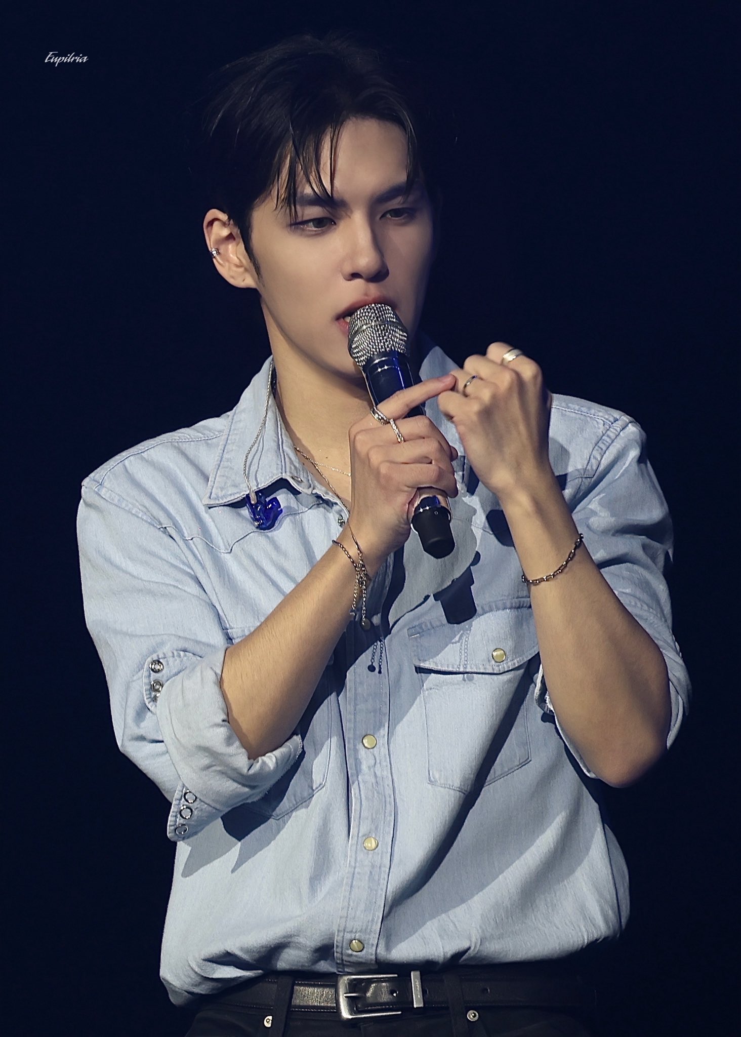 [잡담] 콘서트 의상이 이런거 쫌 미친거같음 | 인스티즈