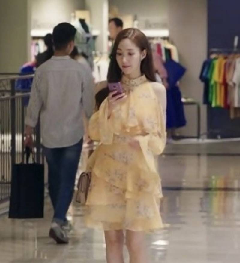 [잡담] 요즘 이런 원피스 입기 유행 지났나 …?👗👗 | 인스티즈