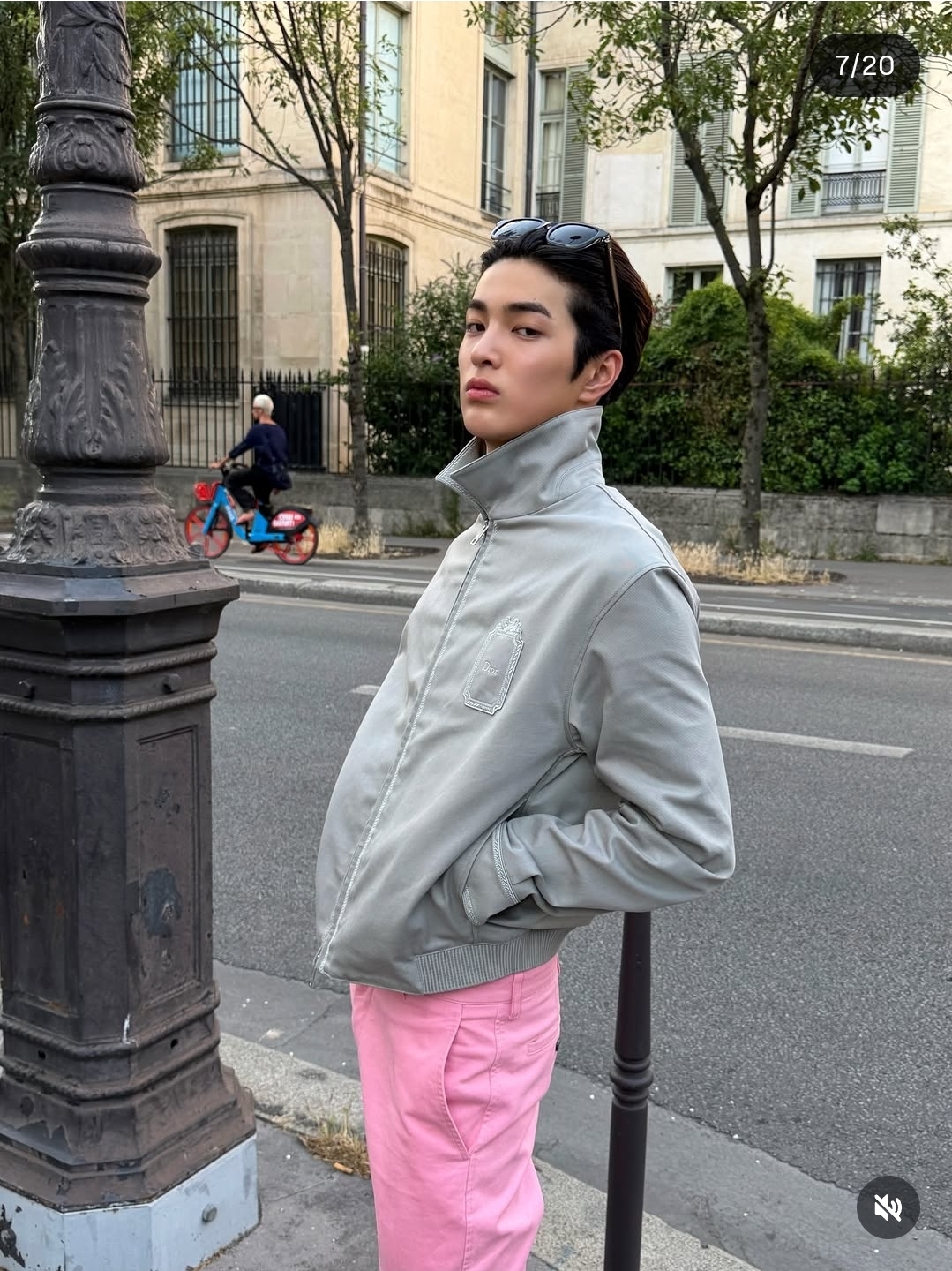 [잡담] 코르티스팀 사진 개잘찍는 직원분 있을때 없을때 비교짤(1탄..) | 인스티즈