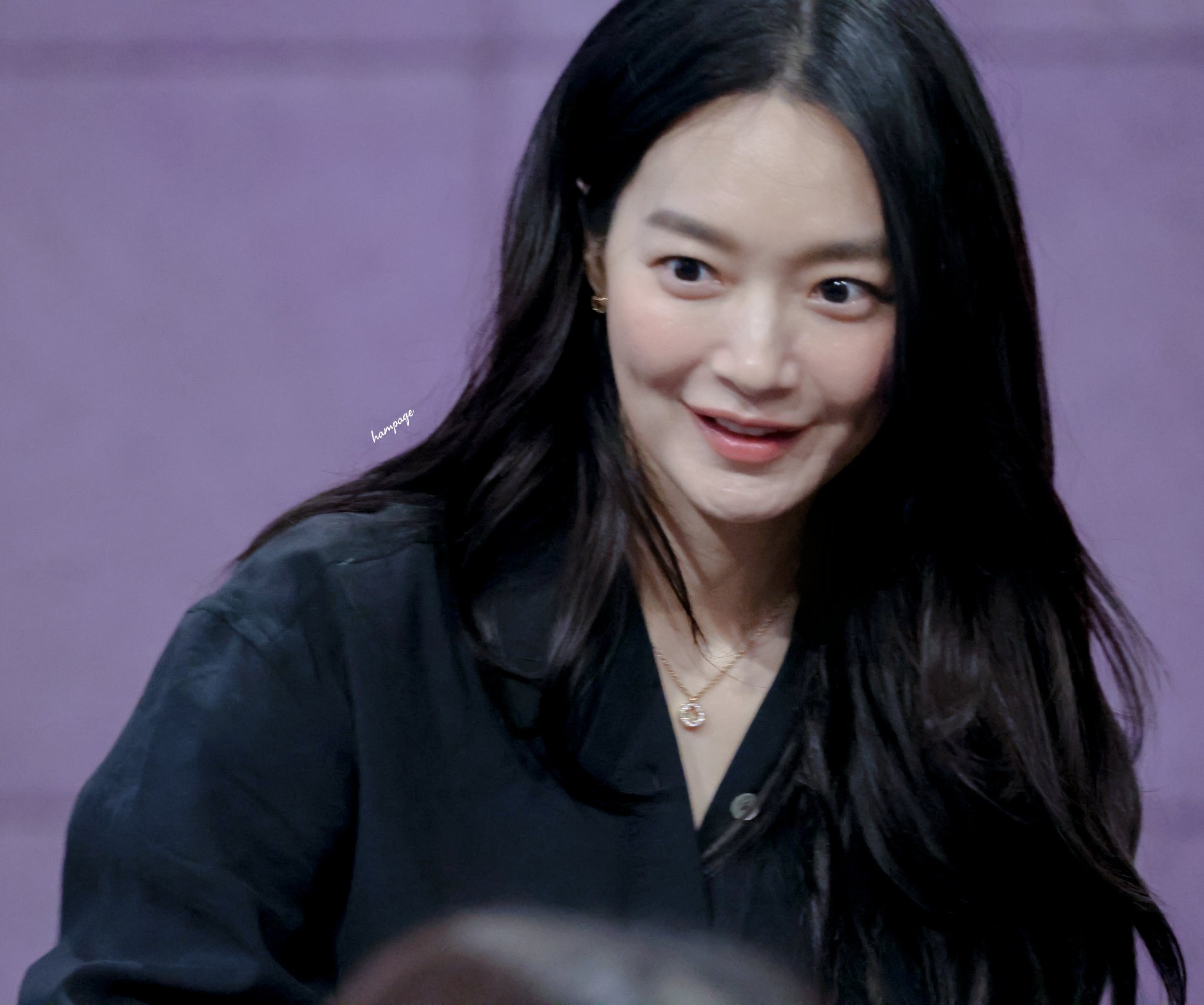 [잡담] 신민아) 260627 영화 눈동자 무대인사 참석한 신민아 | 인스티즈
