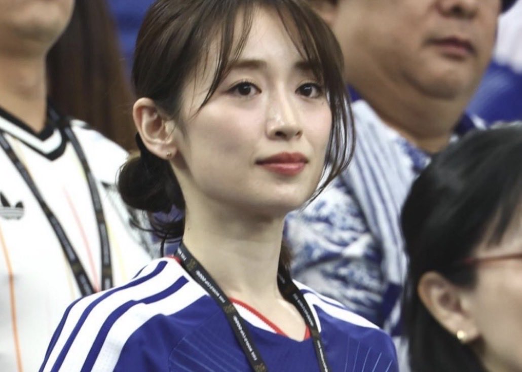 [정보/소식] 일본 축구 선수 다니구치 쇼고 부인 배우 이즈미 리카 | 인스티즈