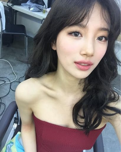 [잡담] 수지로 보는 자기가 찍는 셀카와 남이 찍어준 사진의 차이 | 인스티즈