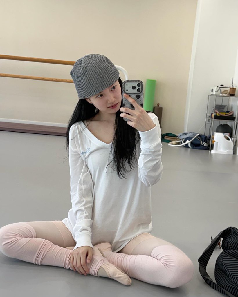 [잡담] 수지) 발레 수지 거울셀카 필승각도 | 인스티즈