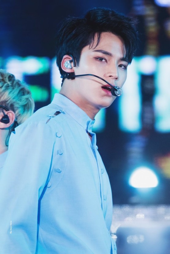 [잡담] 세븐틴 민규 너무 섹시하게 생겼어 | 인스티즈