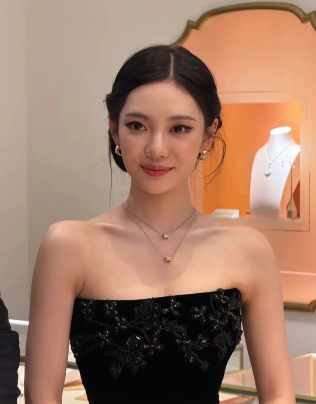 [잡담] 오늘자 불가리 행사 참석한 닝닝 | 인스티즈