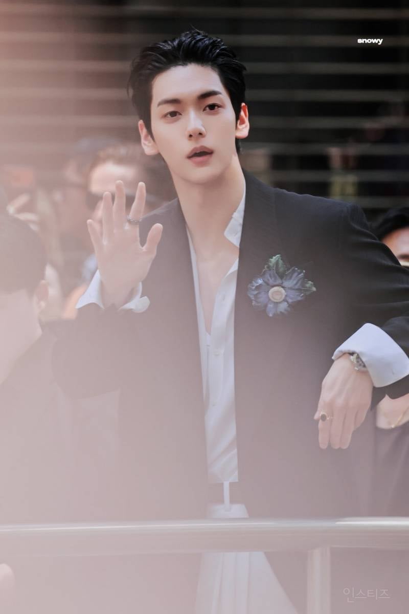 Dolce & Gabbana Men's S/S 2027 show 초청받은 한국 연예인 | 인스티즈