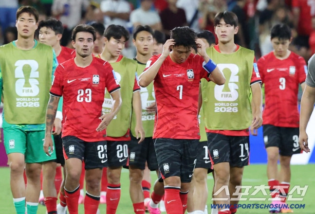 [잡담] ”축구 대표팀, '선수단 내부 분열' 있었다." 얘네 또 시작이네 | 인스티즈