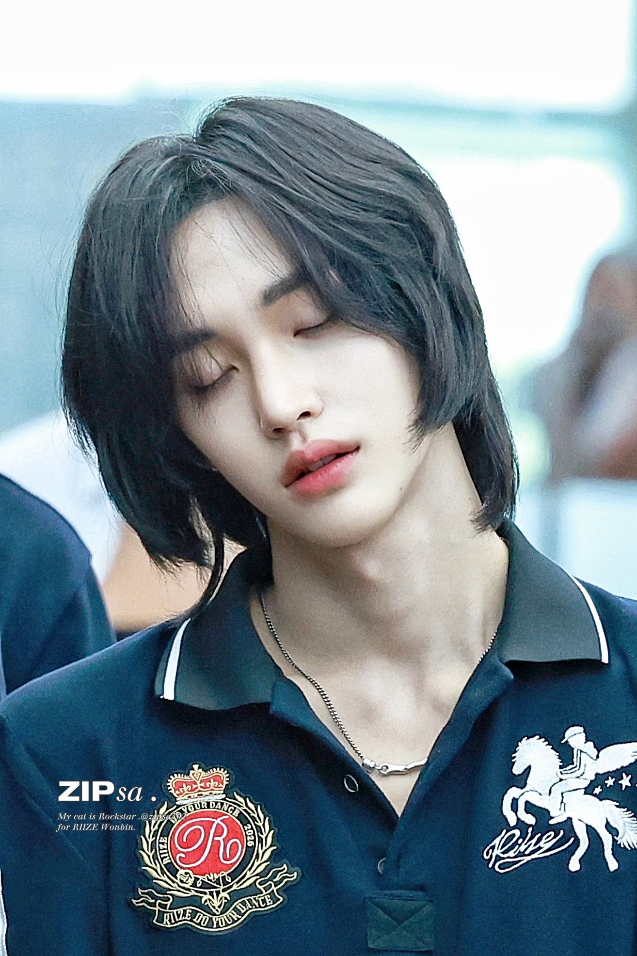[잡담] 와 이 와중에 원빈 공항 레전드 사진 떴네 | 인스티즈