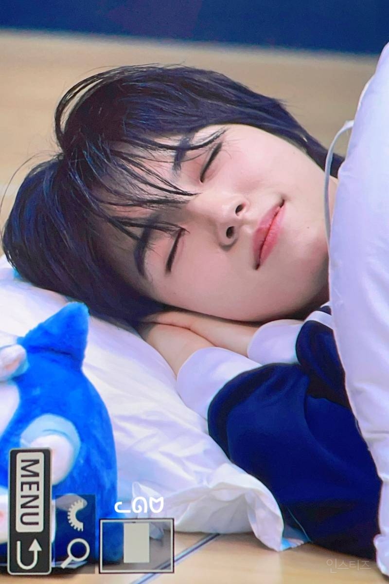 국적이 의심스러운 신인 남자 아이돌.jpg | 인스티즈