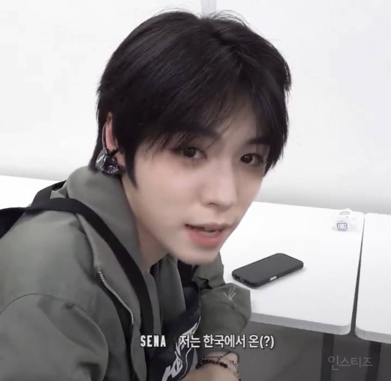 국적이 의심스러운 신인 남자 아이돌.jpg | 인스티즈