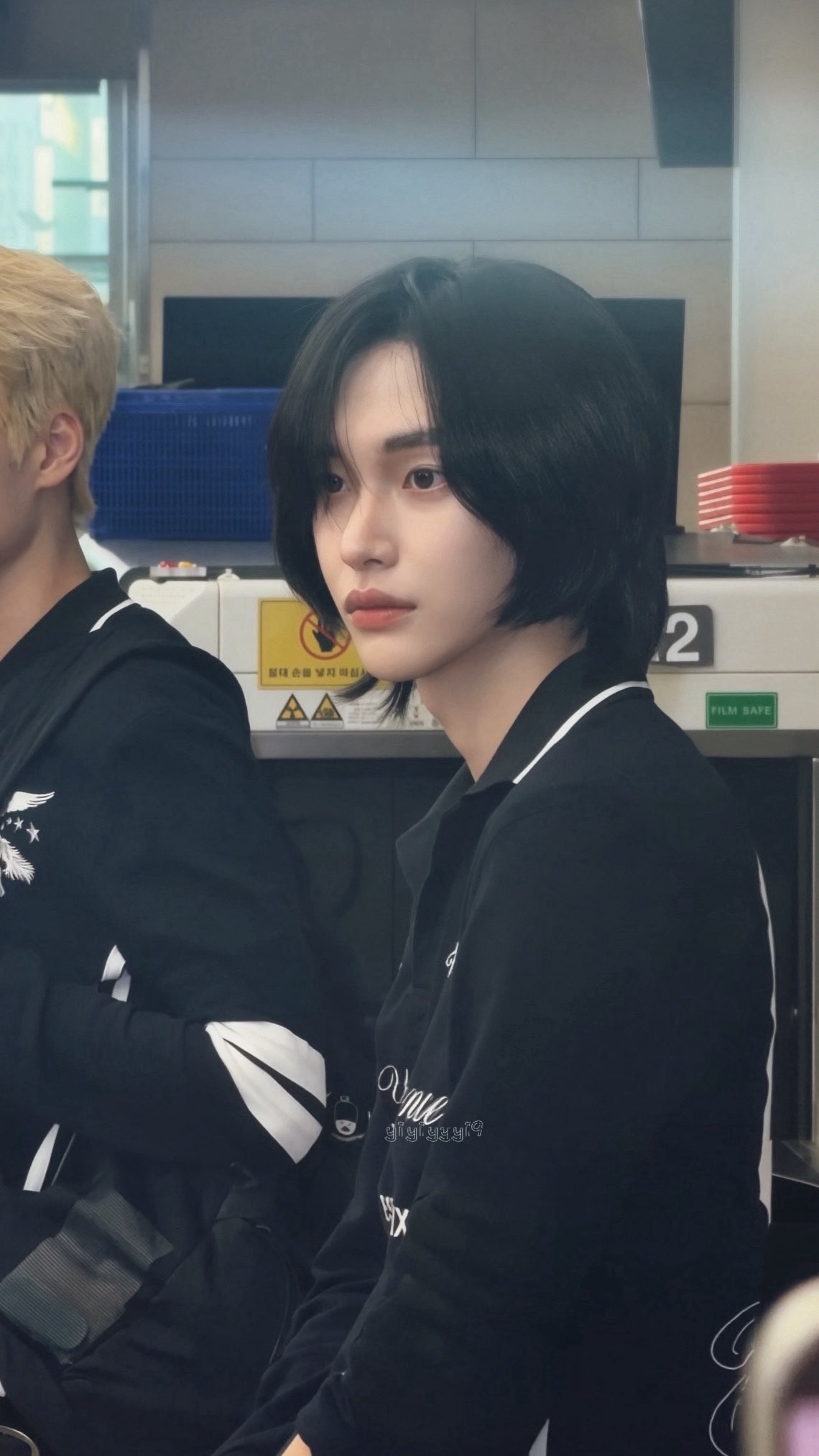 [잡담] 원빈실물 이거랑 비슷한거같아 | 인스티즈
