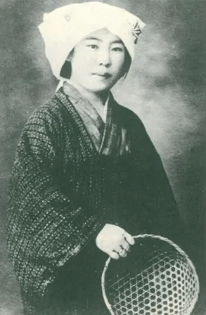 [정보/소식] 사형선고 전 옥중 결혼...일본 내각 총사퇴 부른 사진 한 장 | 인스티즈