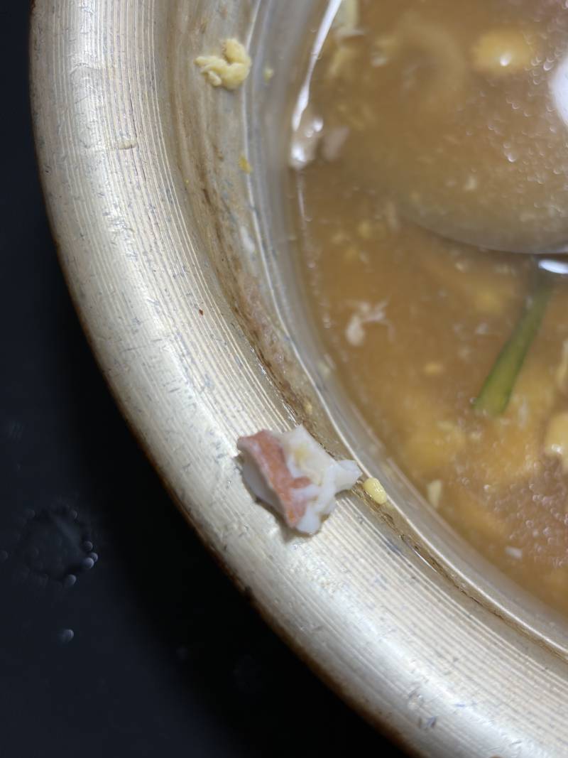 [잡담] 밥먹다가 계란 껍질이 나왔는데 | 인스티즈