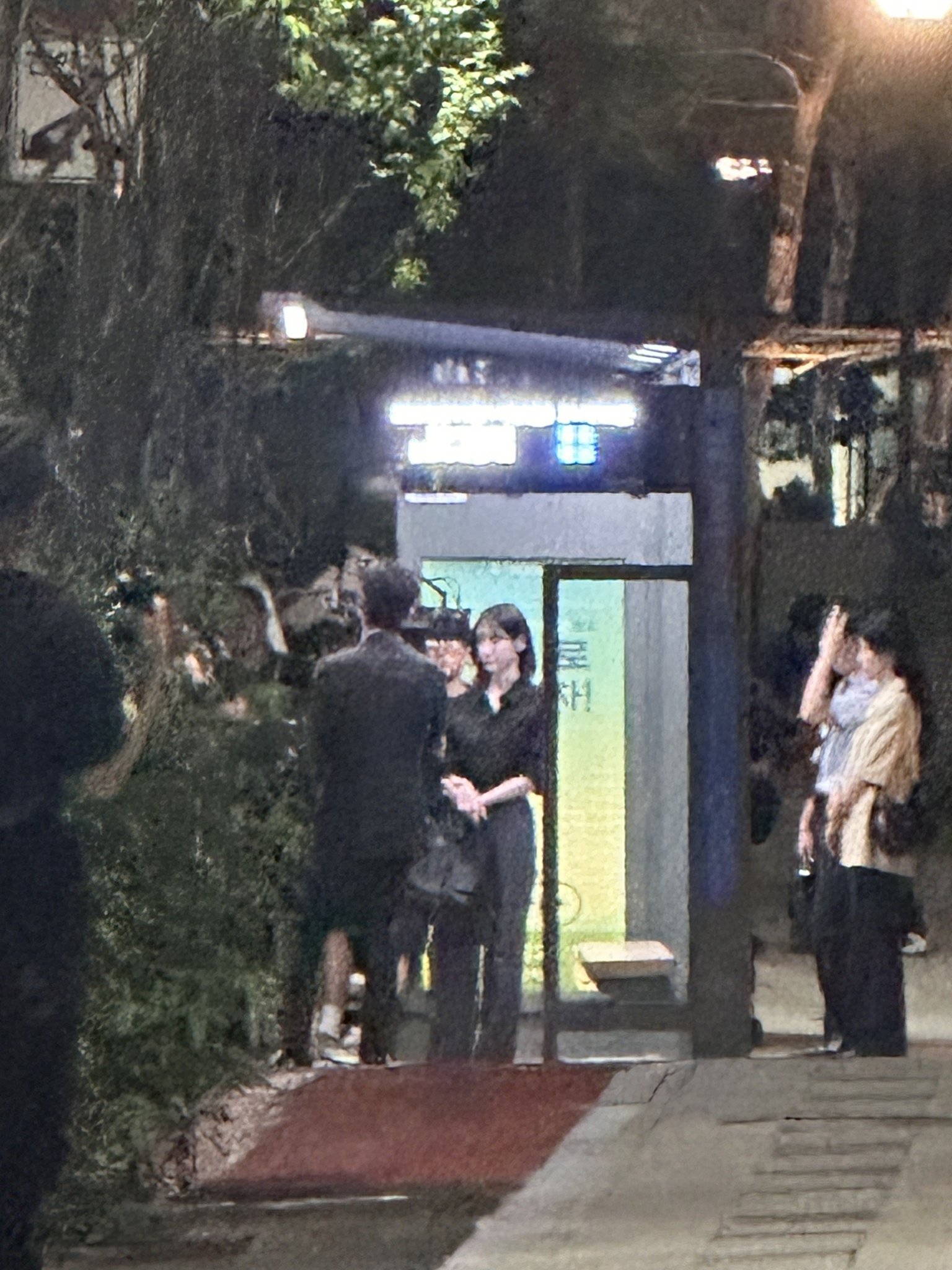 [잡담] 내일도출근) 첫방도 했으니까 촬영짤 모음! (ㅅㅍㅈㅇ) | 인스티즈