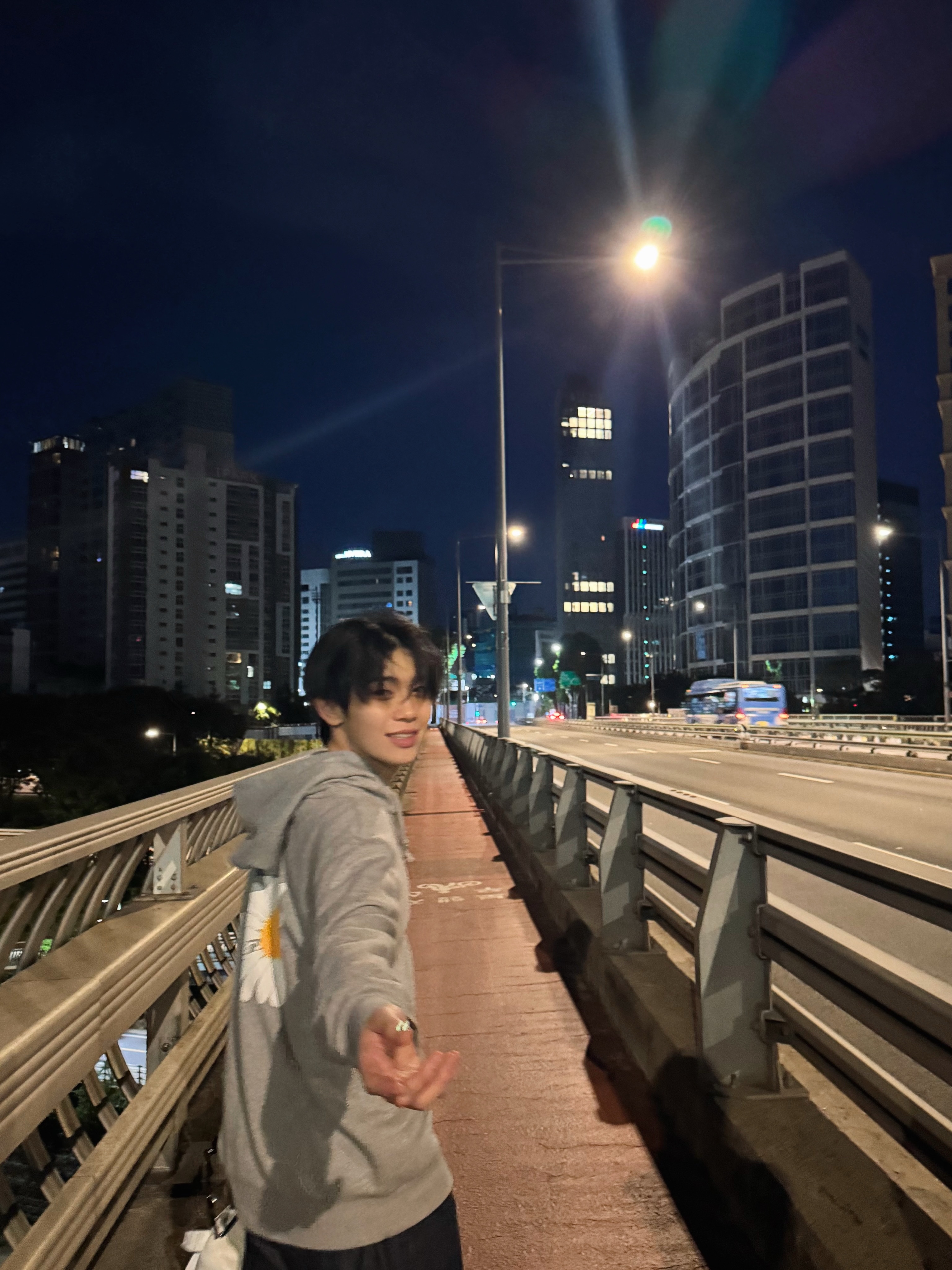 [잡담] 제로즈 김태래 남친짤 제목 짓기 대회🎉 | 인스티즈