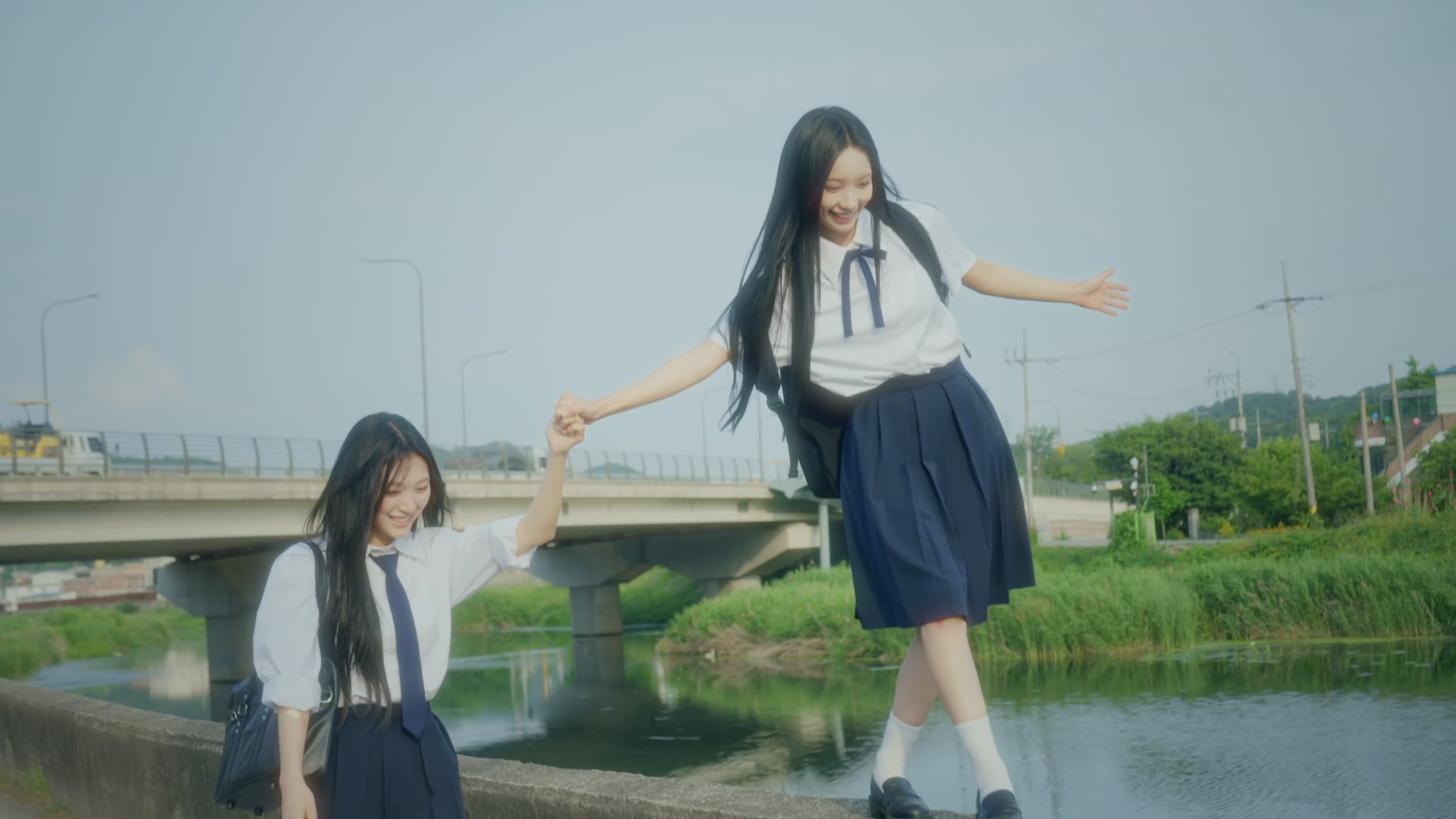 [잡담] 만찬가 뮤비 너무 예쁨... | 인스티즈