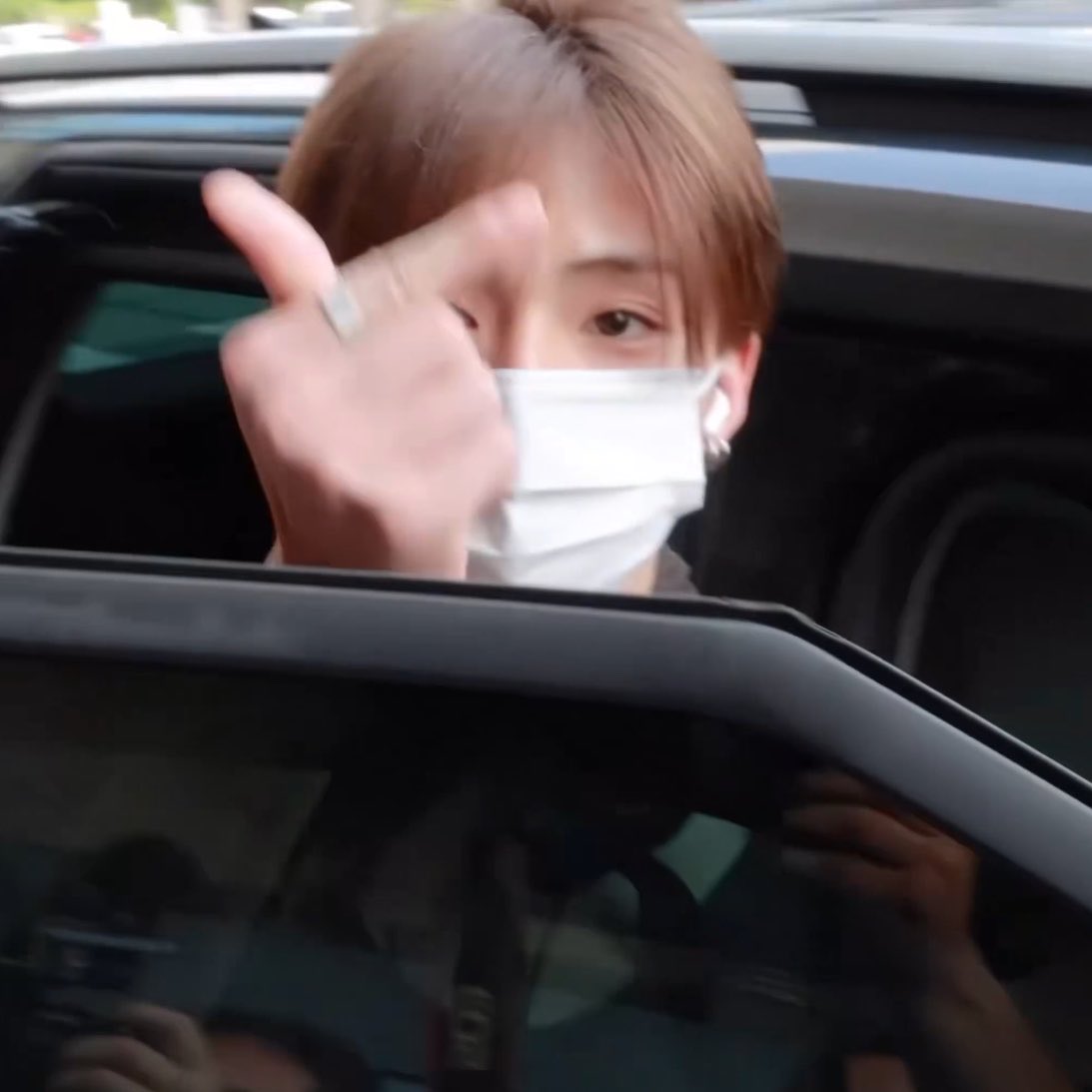 [잡담] 이상원 오늘따라 눈이 왜이렇게 쳐짐???ㅋㅋㅋㅋㅋㅋ | 인스티즈