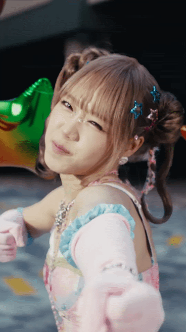 현실에선 요정인데 뮤비에선 거인이 된 최유정.jpgif | 인스티즈