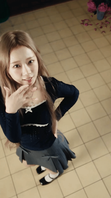 현실에선 요정인데 뮤비에선 거인이 된 최유정.jpgif | 인스티즈