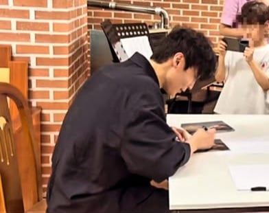 [잡담] 허남준 효도손자짓 하러가서 왜 이러는데 | 인스티즈