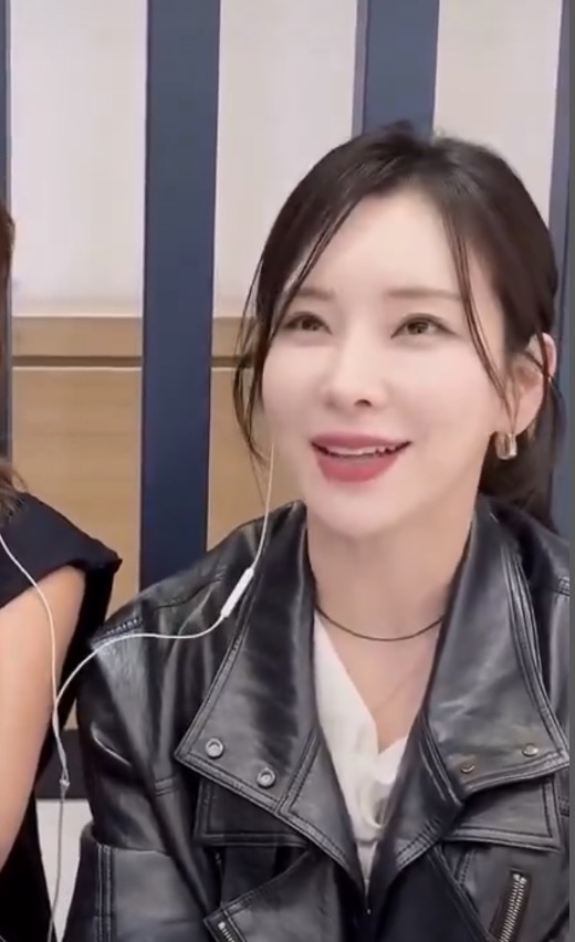 [잡담] 내 여친 너무 설레게 생겼어 | 인스티즈