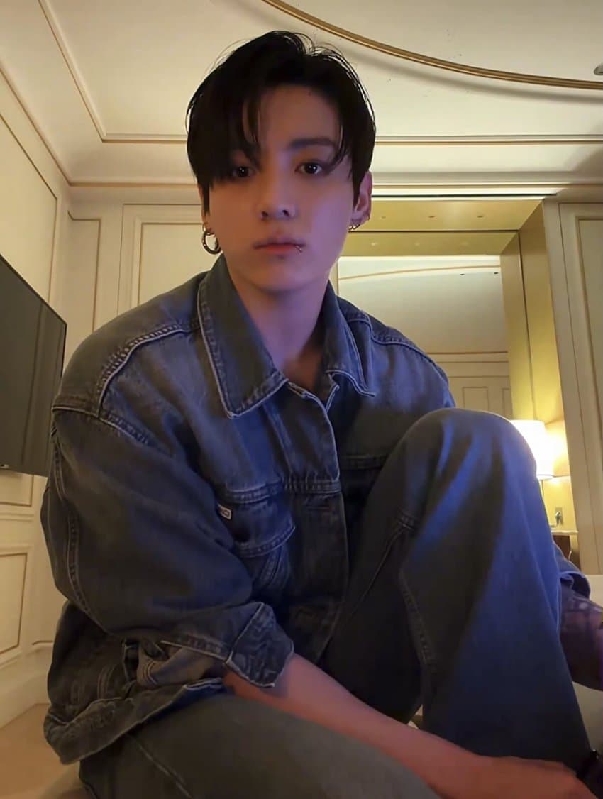 [잡담] 일어나자마자 정국 라방보는 중 | 인스티즈