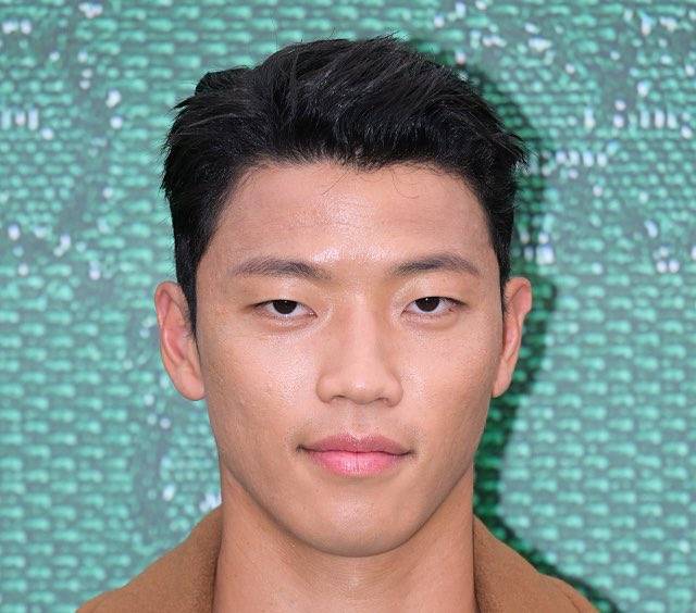 요즘 성수 홍대에 𝙅𝙊𝙉𝙉𝘼 보인다는 패션..JPG | 인스티즈