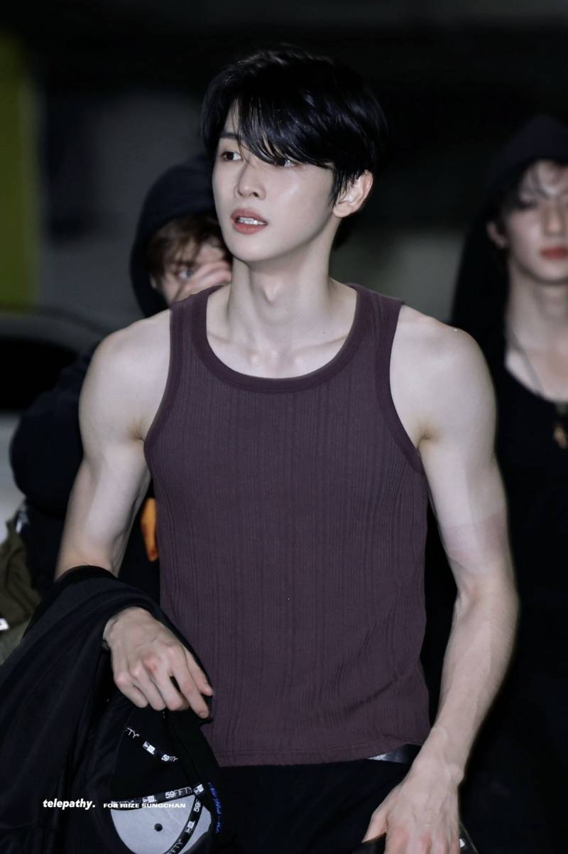요즘 성수 홍대에 𝙅𝙊𝙉𝙉𝘼 보인다는 패션..JPG | 인스티즈
