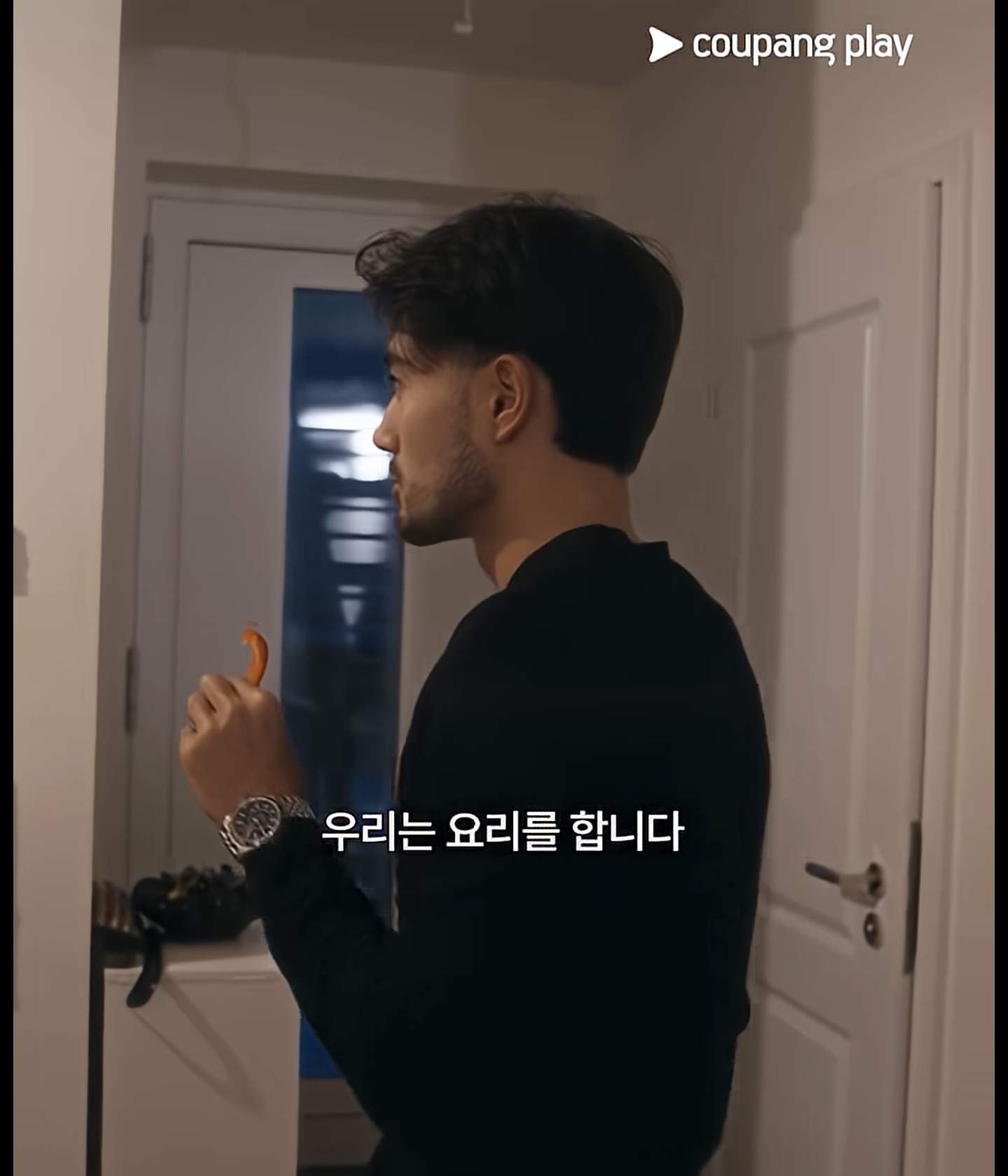[정보/소식] 국가대표팀에 가면 먹을게 많아서 좋다는 옌스 | 인스티즈