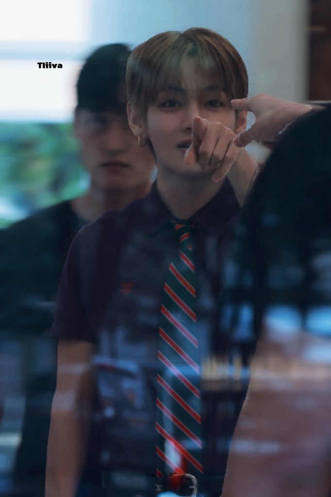 [잡담] 셀린느 쇼핑하는 뷔인데 | 인스티즈