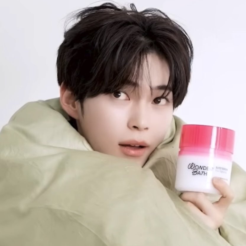 [잡담] 성한빈 귀여운거볼래?? | 인스티즈