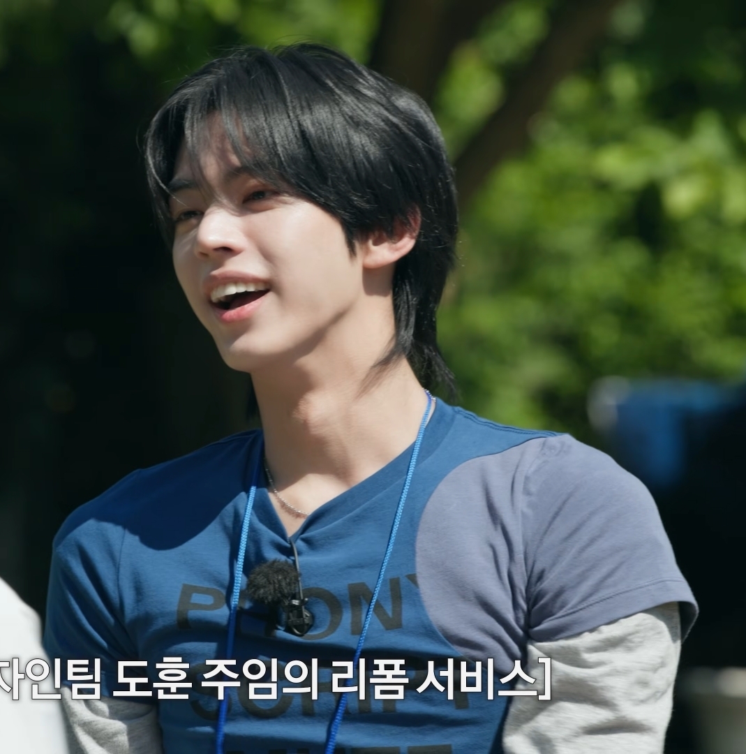 [잡담] 자컨 자연광 아래 도훈이 넘 잘생겨서 캡쳐 갈김 | 인스티즈