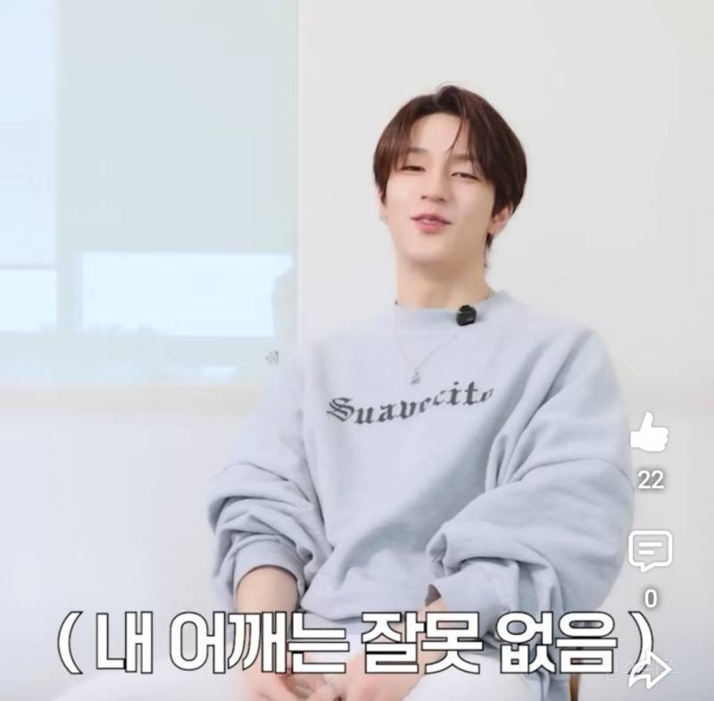 어깨가 넓어 에티켓을 못지킨 아이돌..jpg | 인스티즈