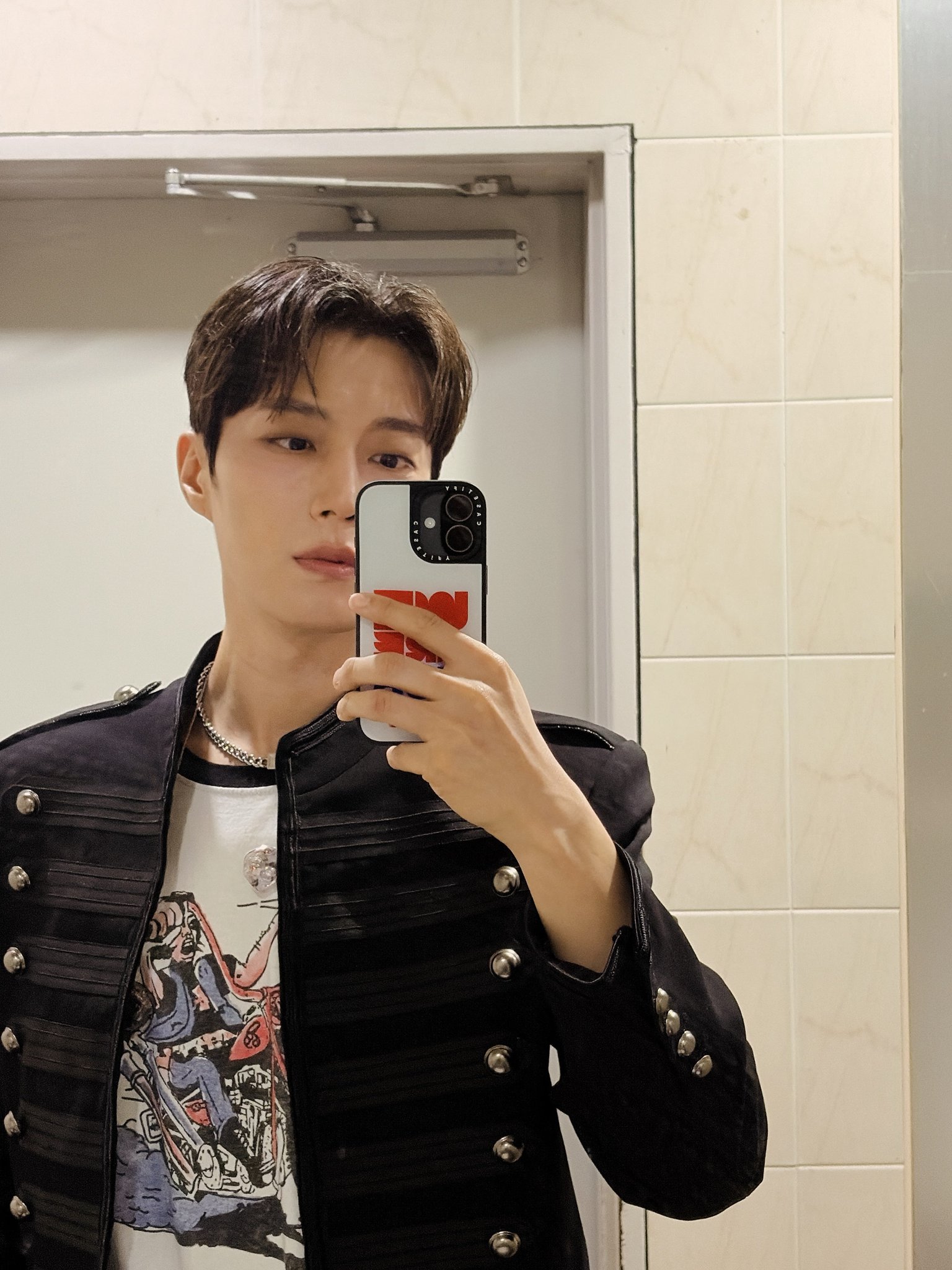 [잡담] 아 윤두준 공식인형 델고 간거 기욥다 .. | 인스티즈