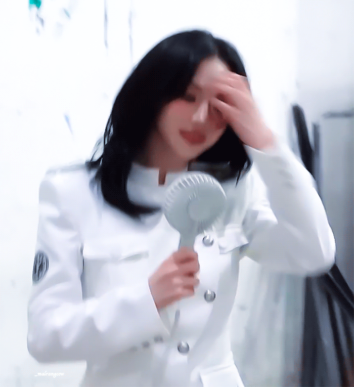 [잡담] [카리나] 260630 레모네이드 음악방송 비하인드 GIF | 인스티즈